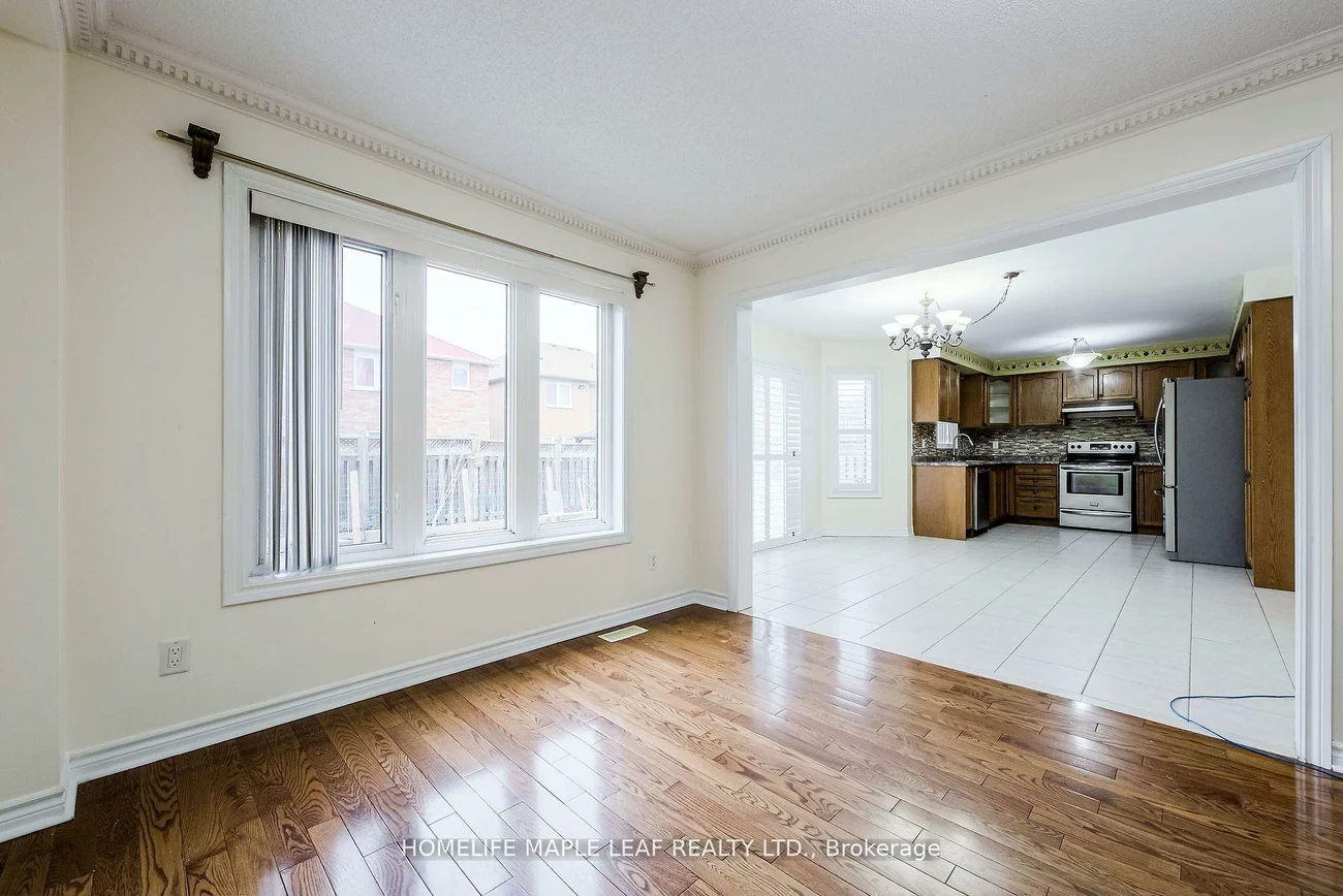 243, Queen Mary, Fletcher's Meadow, Brampton