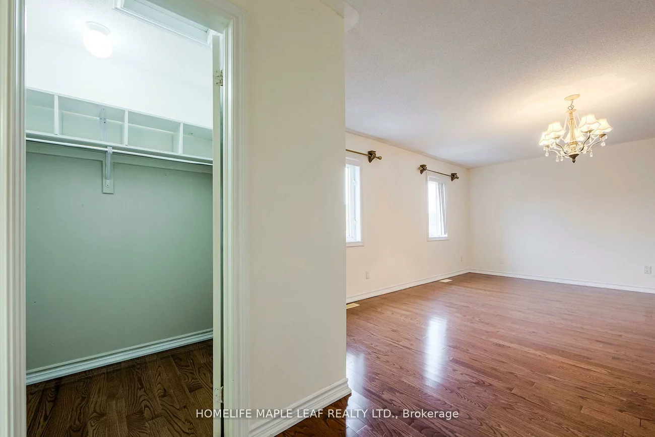 243, Queen Mary, Fletcher's Meadow, Brampton