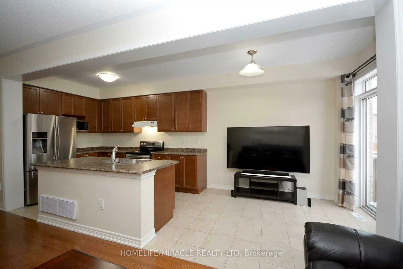 25, Antibes, Credit Valley, Brampton