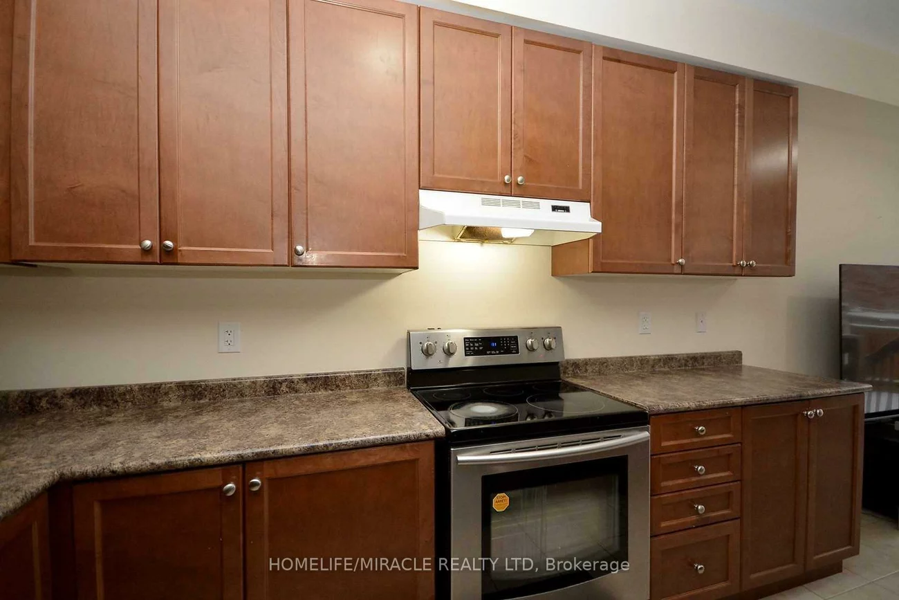 25, Antibes, Credit Valley, Brampton