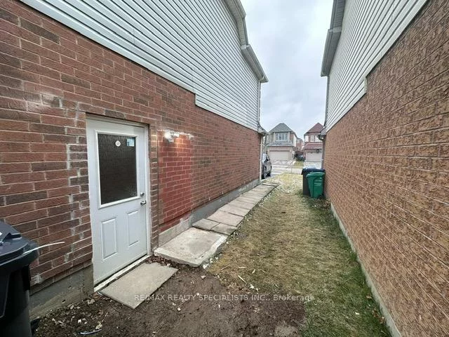 1, Squirreltail, Brampton North, Brampton