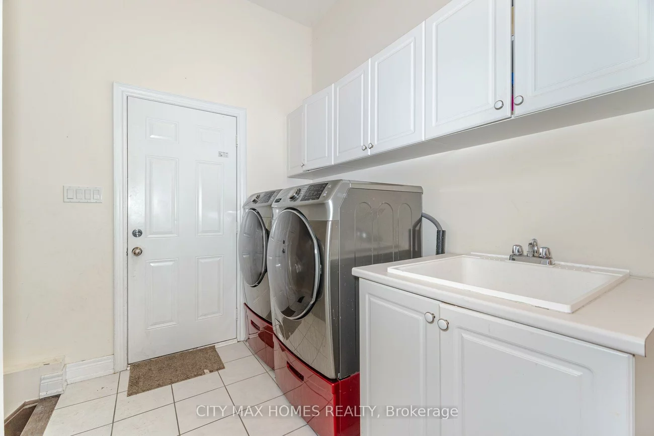 57, Beacon Hill, Credit Valley, Brampton