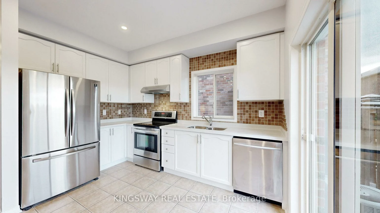 84, Abbotsbury, Credit Valley, Brampton