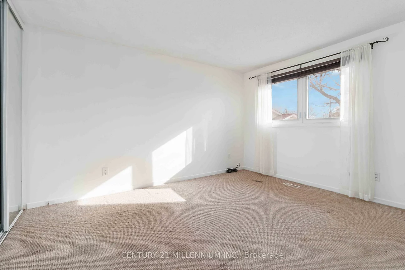 53, Courtleigh, Heart Lake East, Brampton