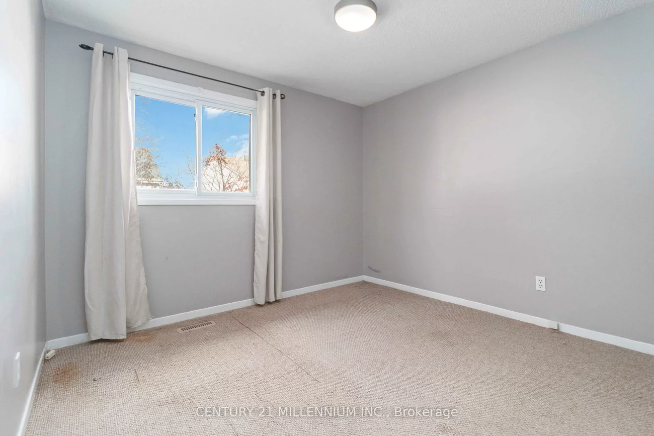 53, Courtleigh, Heart Lake East, Brampton