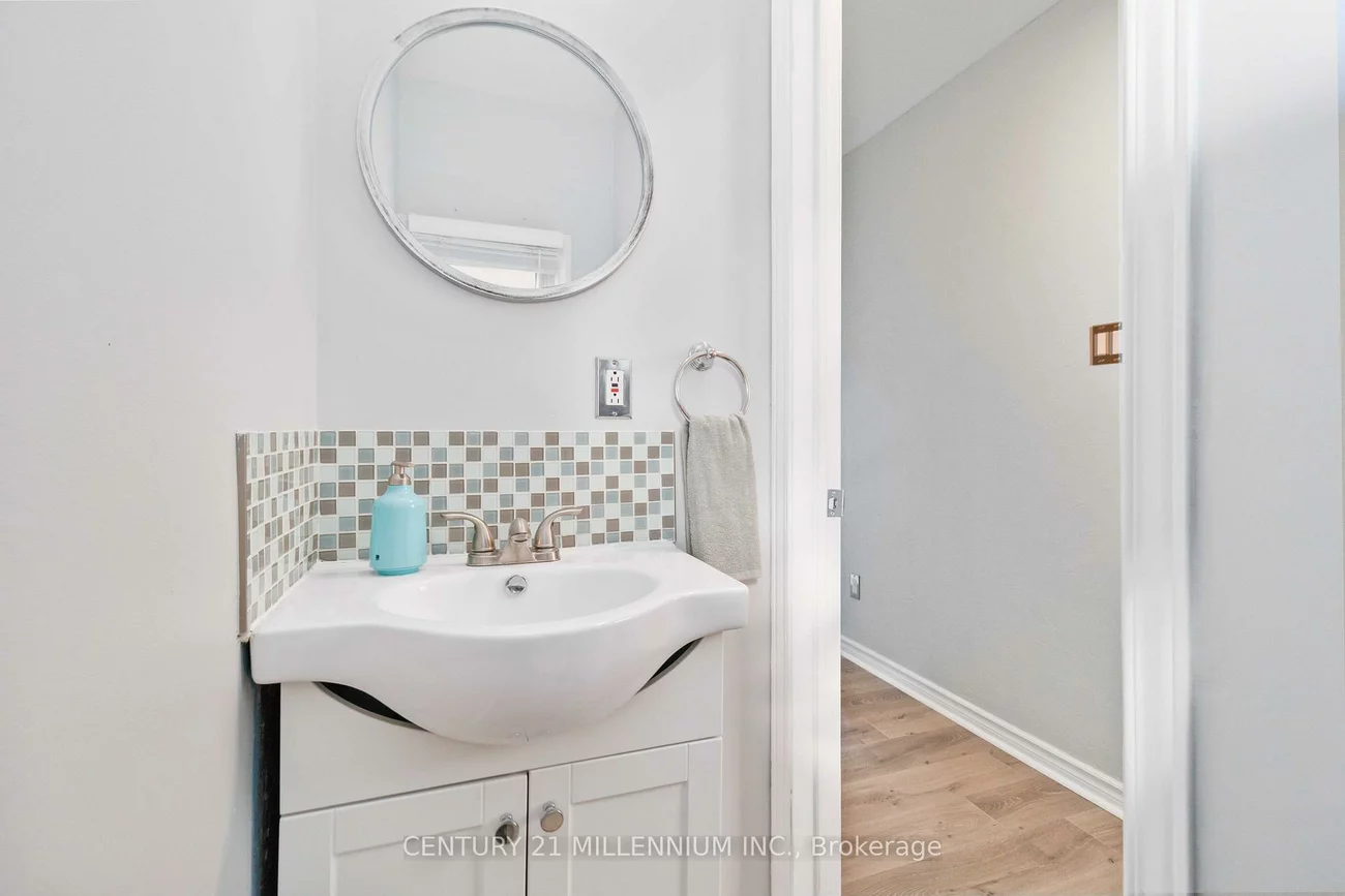 53, Courtleigh, Heart Lake East, Brampton