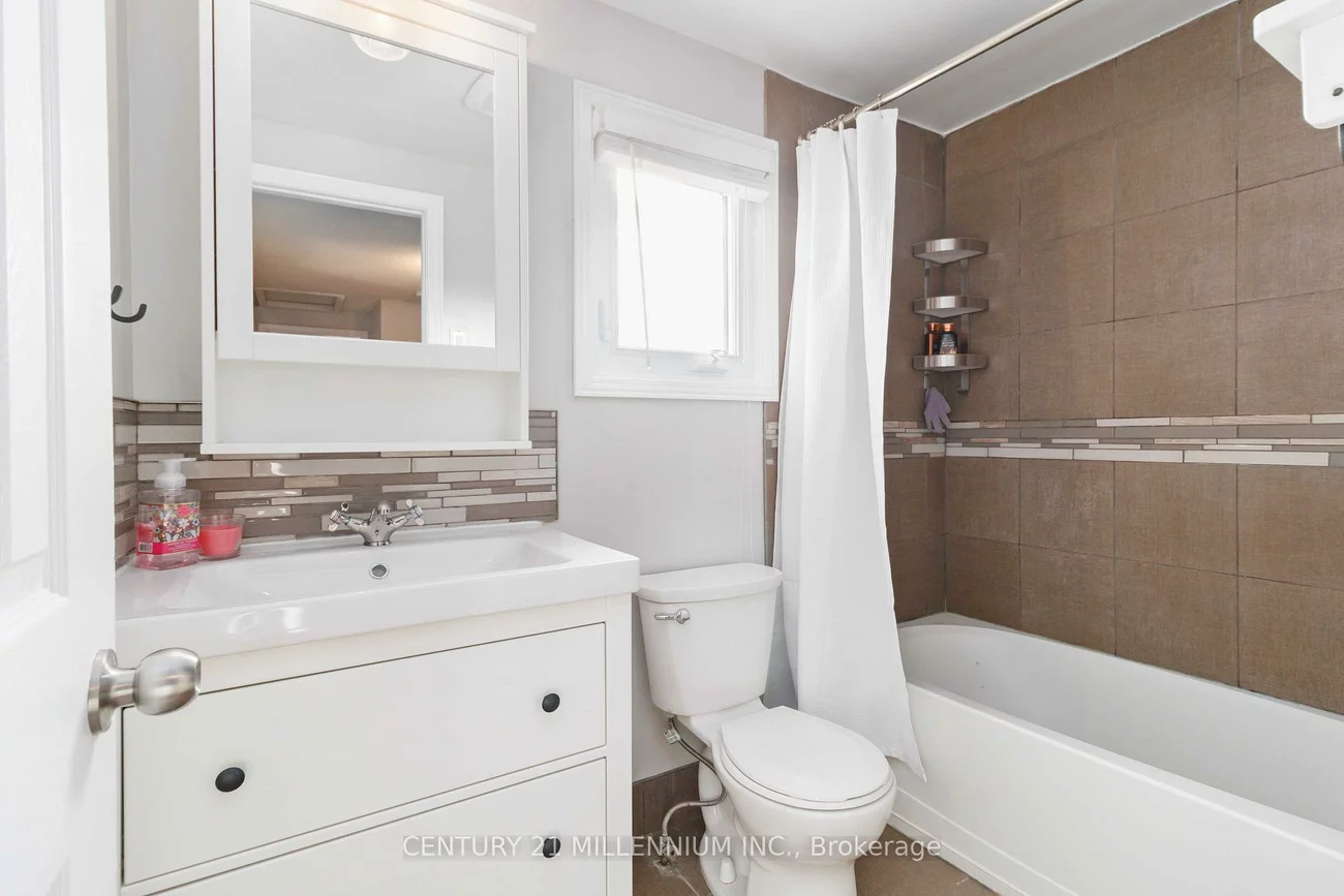 53, Courtleigh, Heart Lake East, Brampton