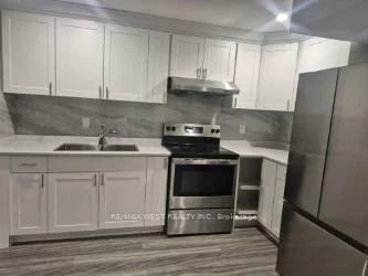 12, Yellow Avens, Sandringham-Wellington, Brampton