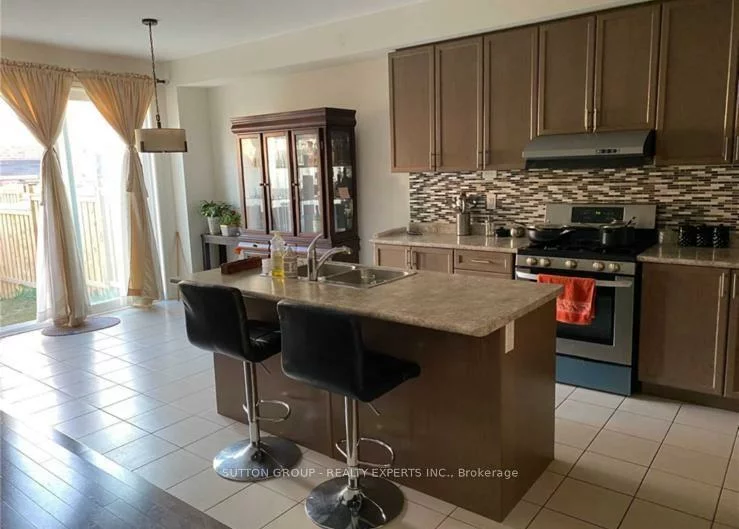 67, Vezna, Credit Valley, Brampton