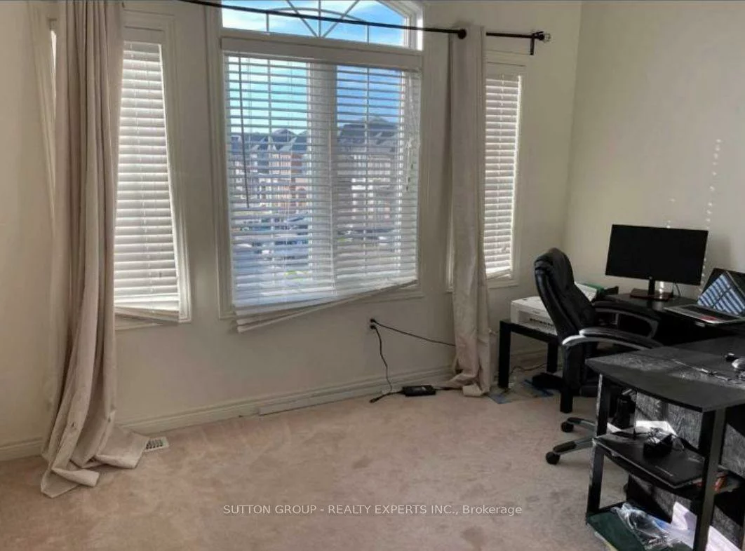 67, Vezna, Credit Valley, Brampton