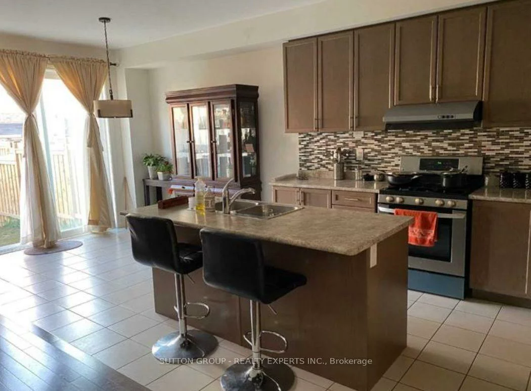 67, Vezna, Credit Valley, Brampton