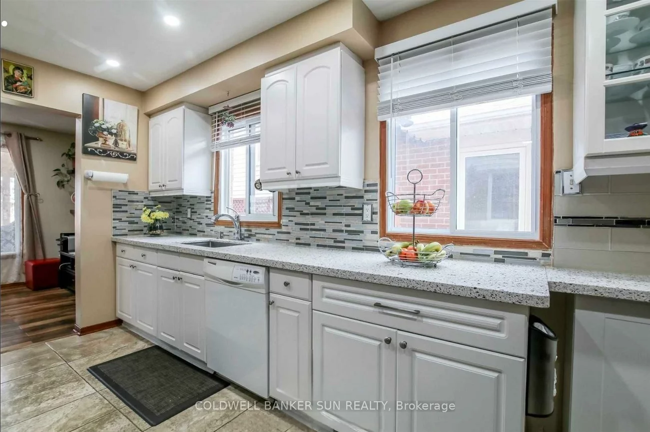 6, Clearview, Heart Lake West, Brampton
