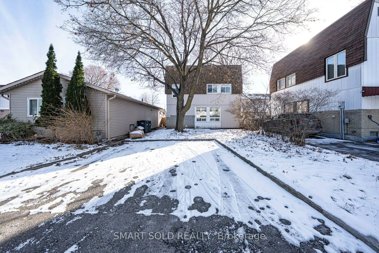 22, Hazelglen, Central Park, Brampton