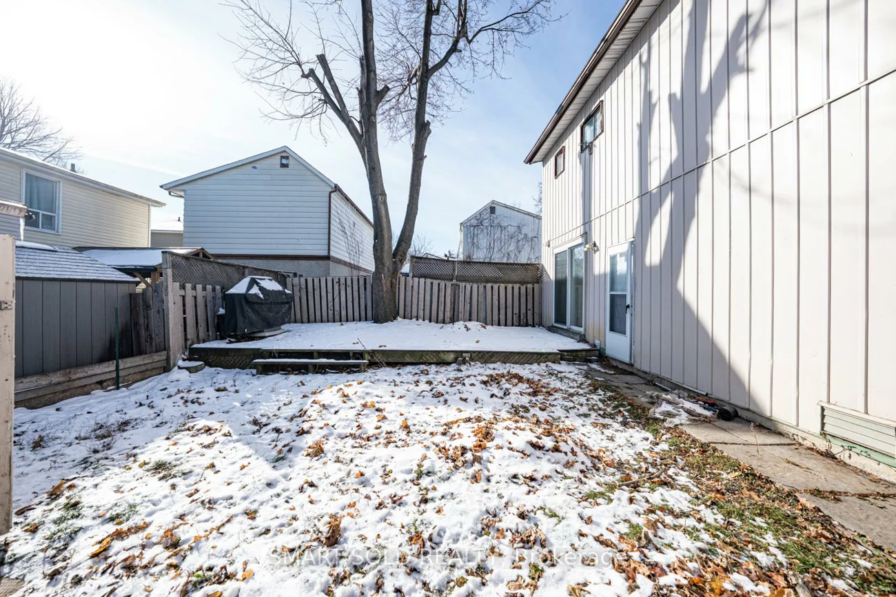 22, Hazelglen, Central Park, Brampton