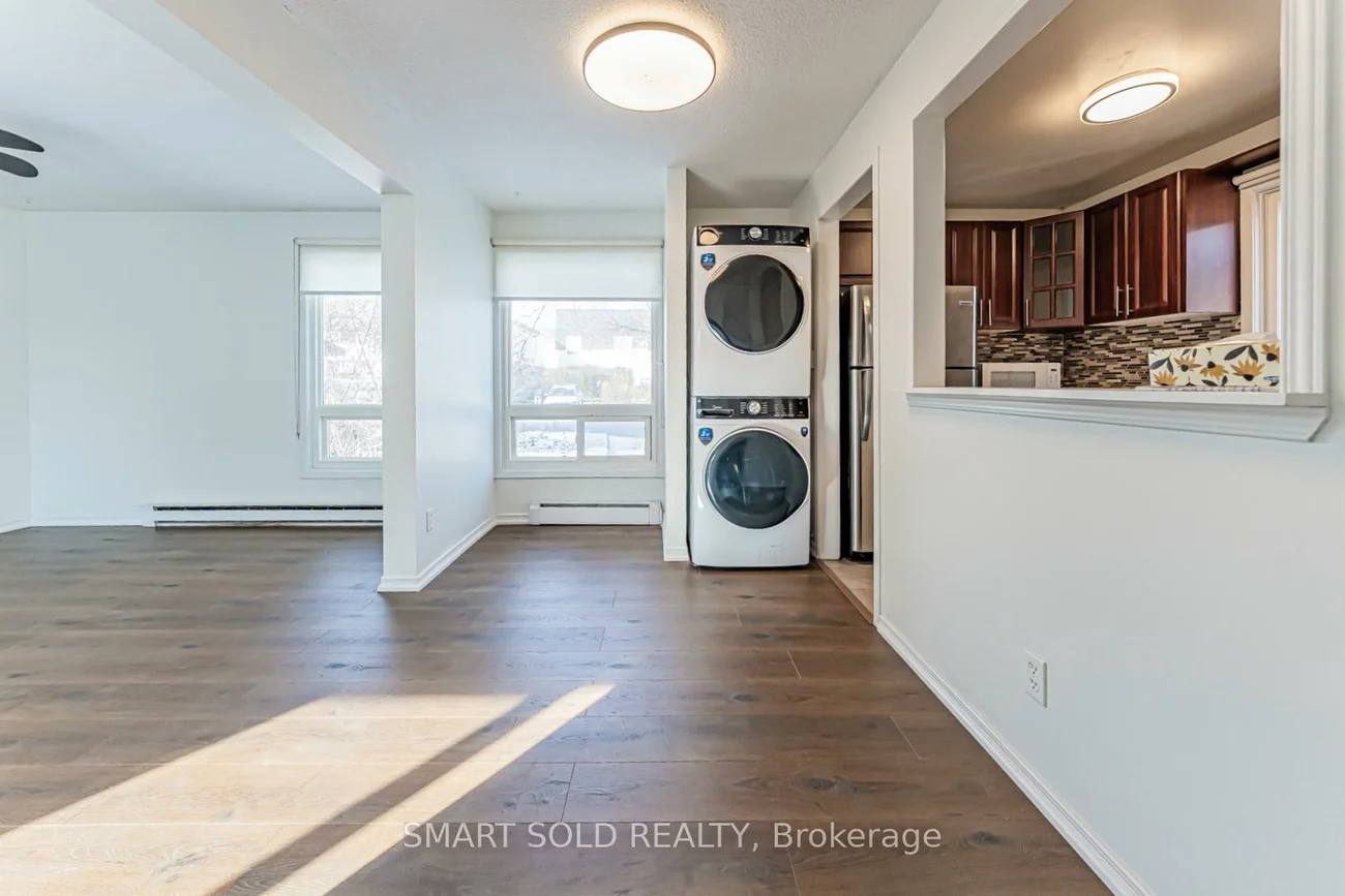 22, Hazelglen, Central Park, Brampton