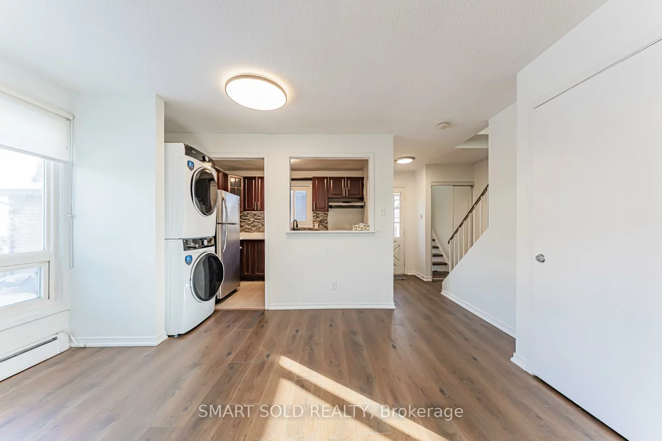 22, Hazelglen, Central Park, Brampton