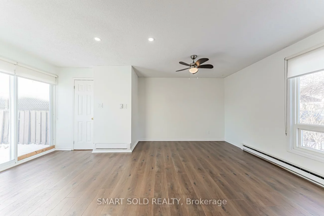 22, Hazelglen, Central Park, Brampton