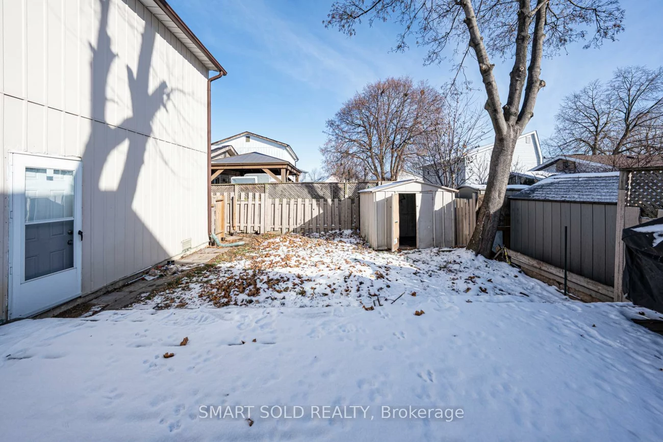 22, Hazelglen, Central Park, Brampton