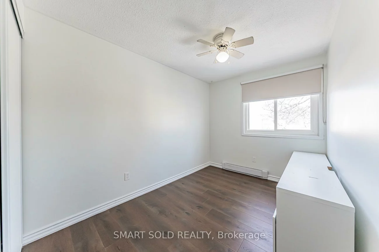 22, Hazelglen, Central Park, Brampton