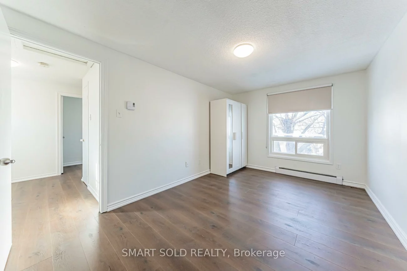 22, Hazelglen, Central Park, Brampton