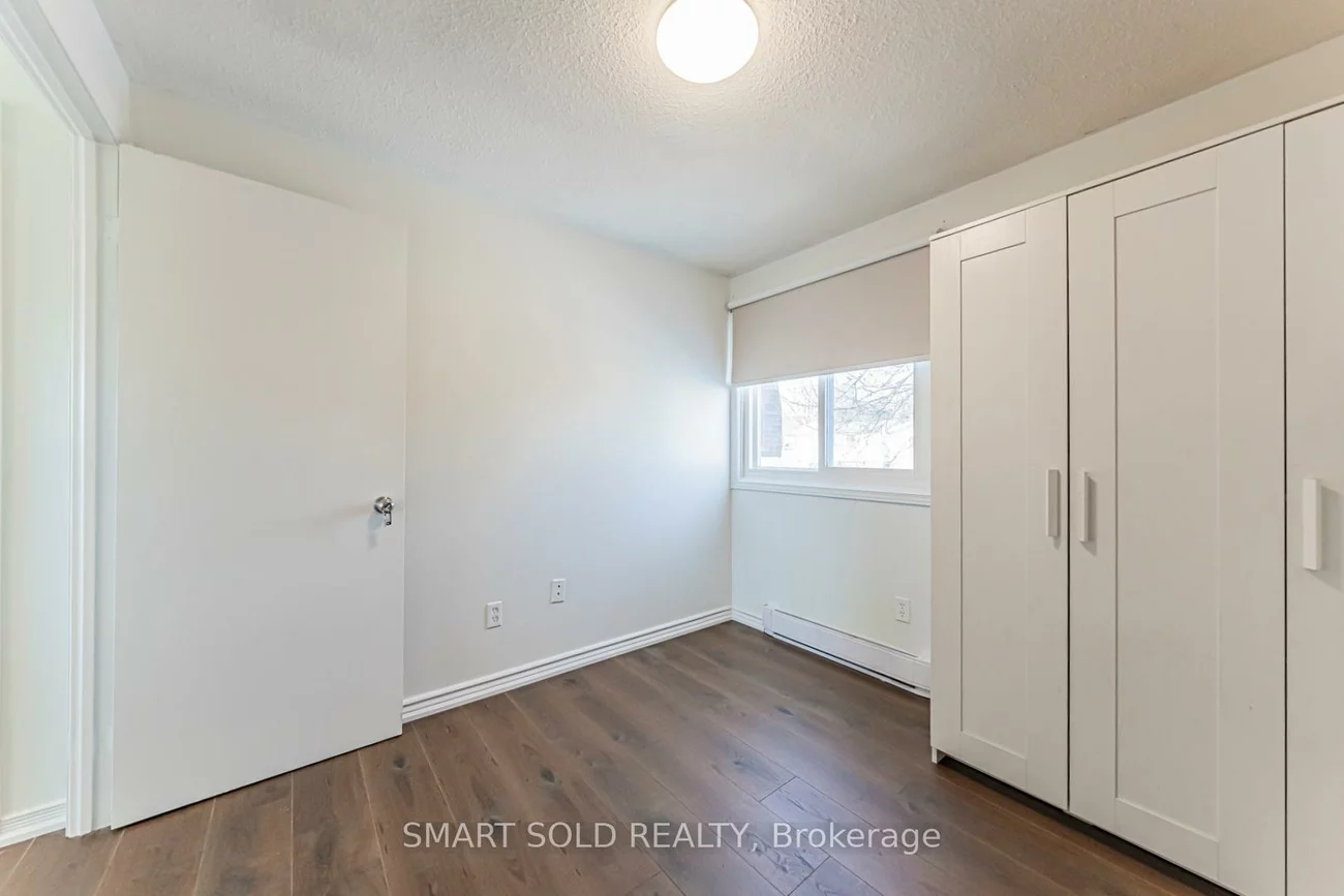 22, Hazelglen, Central Park, Brampton