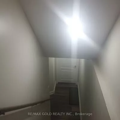 152, Binder Twine, Fletcher's Creek Village, Brampton