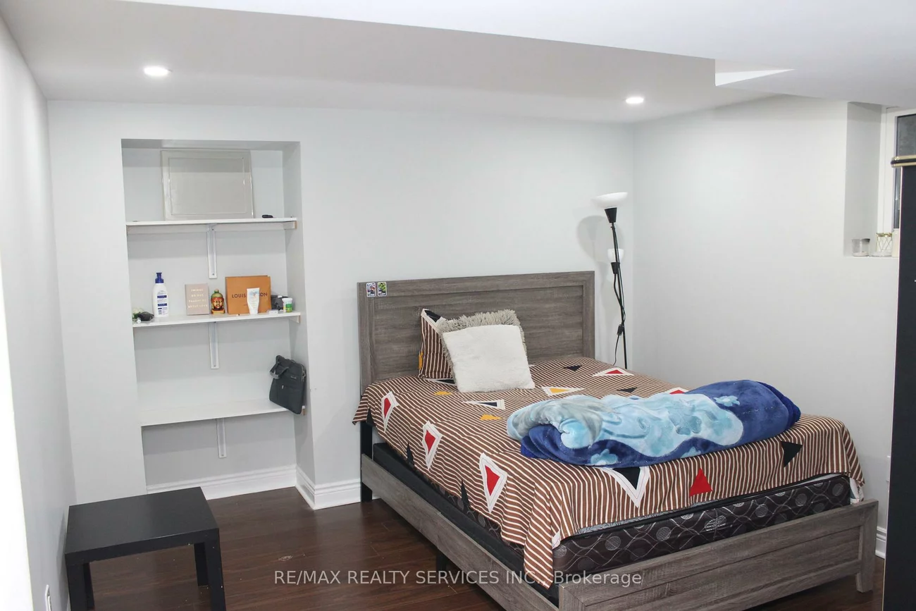 BSMT-21, Jacksonville, Vales of Castlemore, Brampton