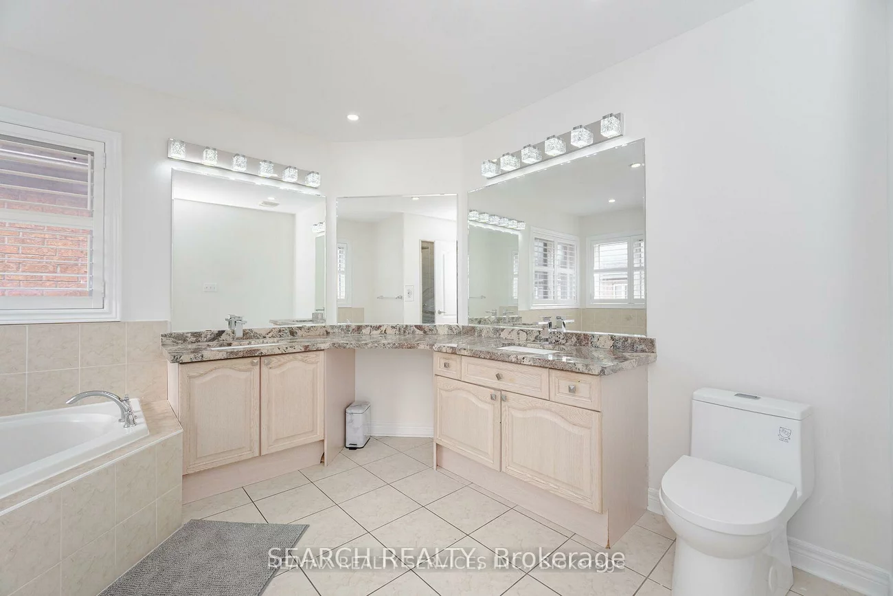 20, Delmonico, Vales of Castlemore North, Brampton