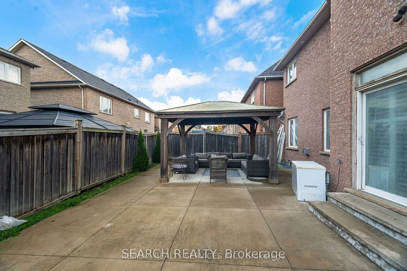 20, Delmonico, Vales of Castlemore North, Brampton