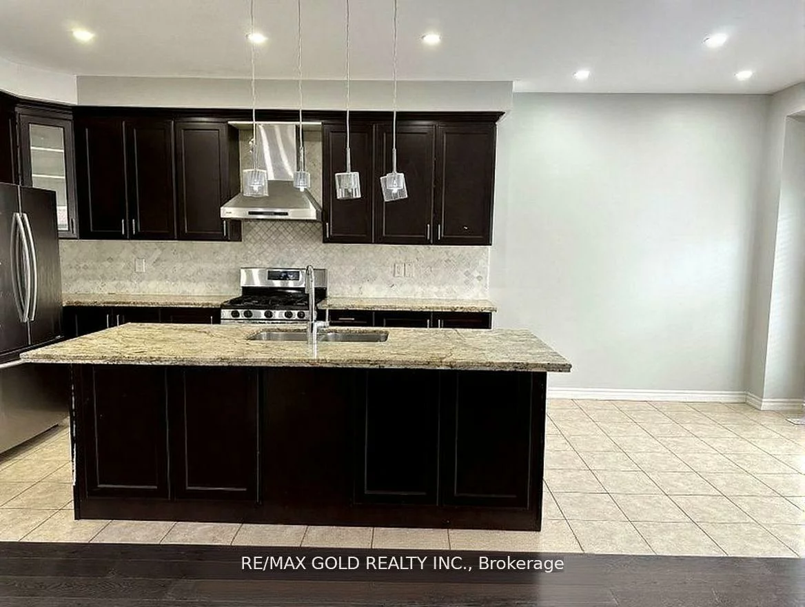 292, Remembrance, Northwest Brampton, Brampton