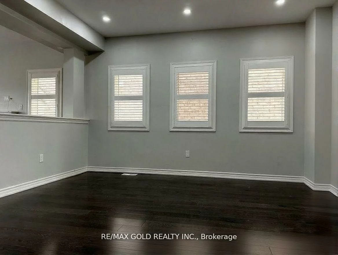 292, Remembrance, Northwest Brampton, Brampton