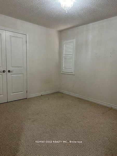 292, Remembrance, Northwest Brampton, Brampton