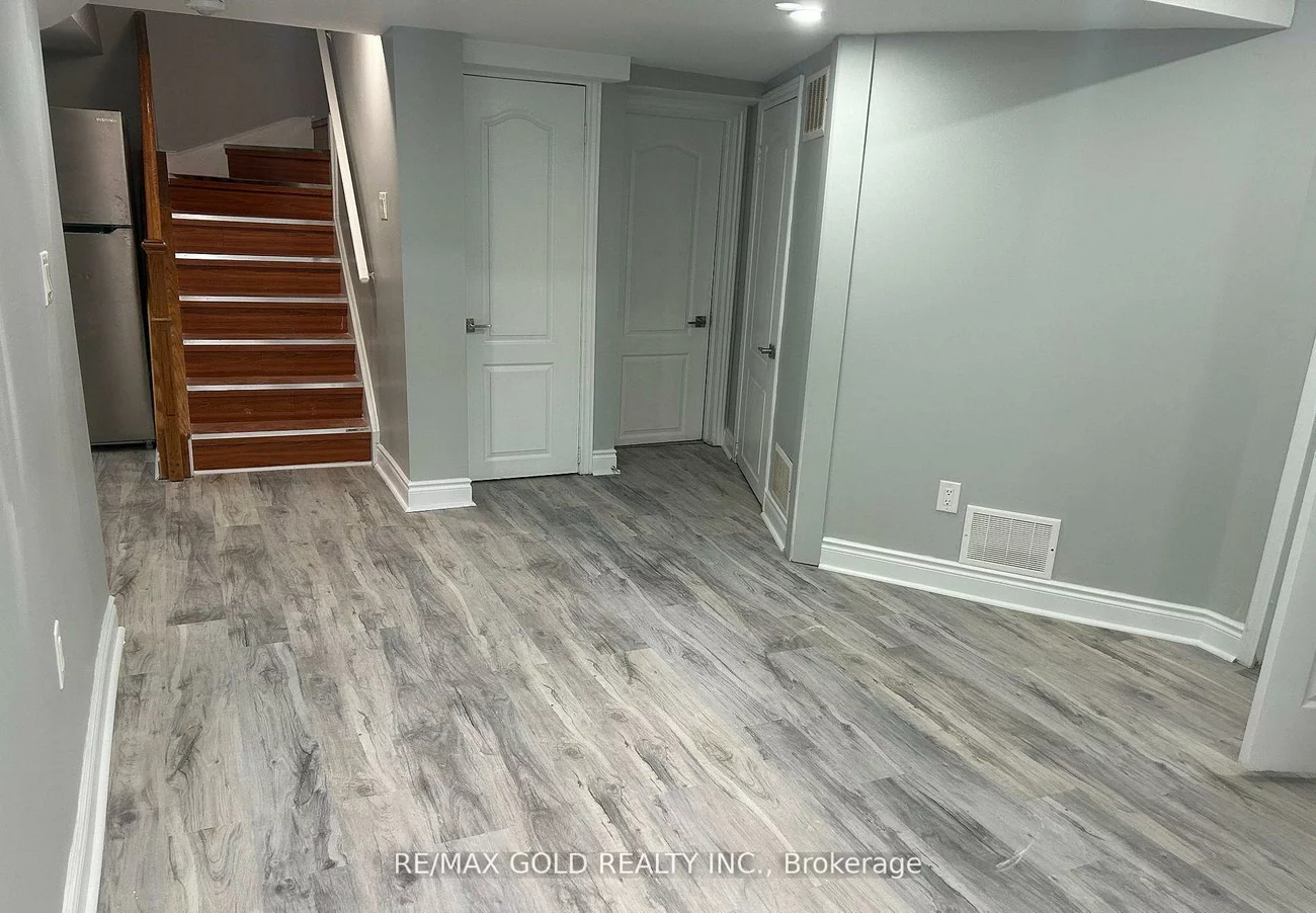 84, Crown Victoria, Fletcher's Meadow, Brampton