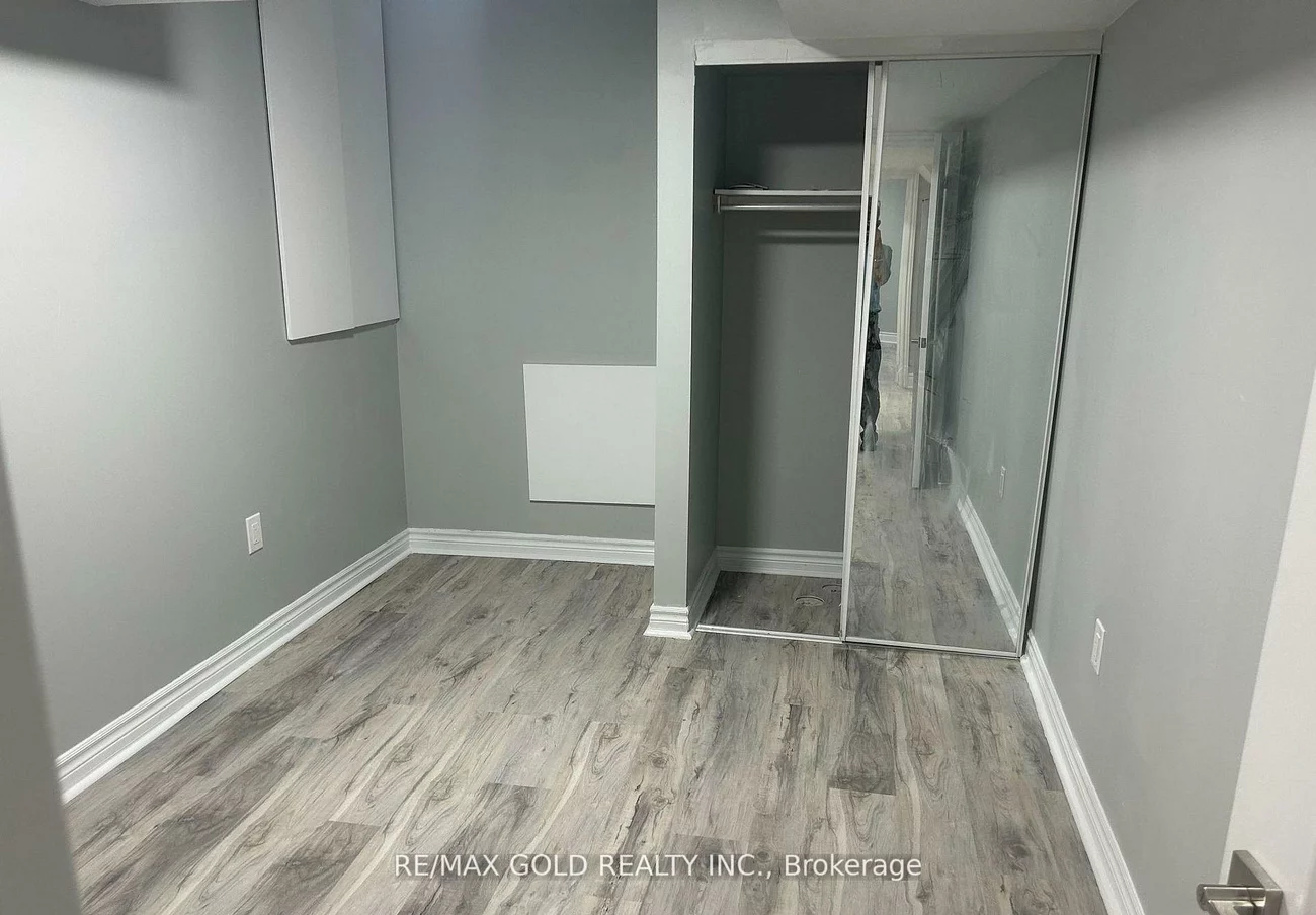 84, Crown Victoria, Fletcher's Meadow, Brampton