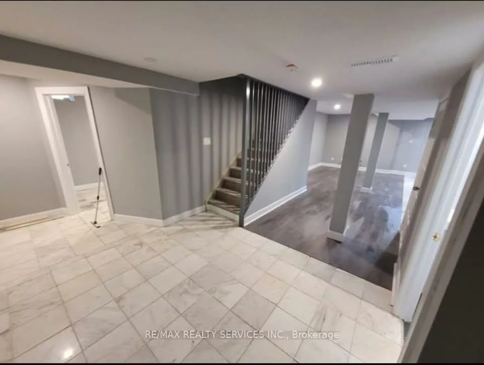 30, Sweet Bria, Snelgrove, Brampton