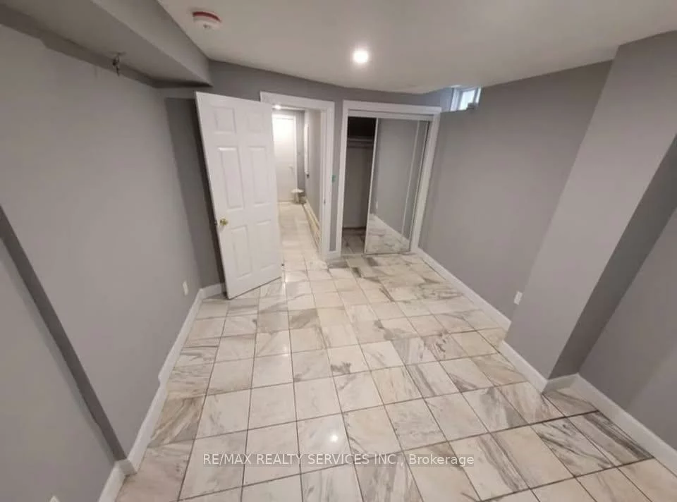 30, Sweet Bria, Snelgrove, Brampton