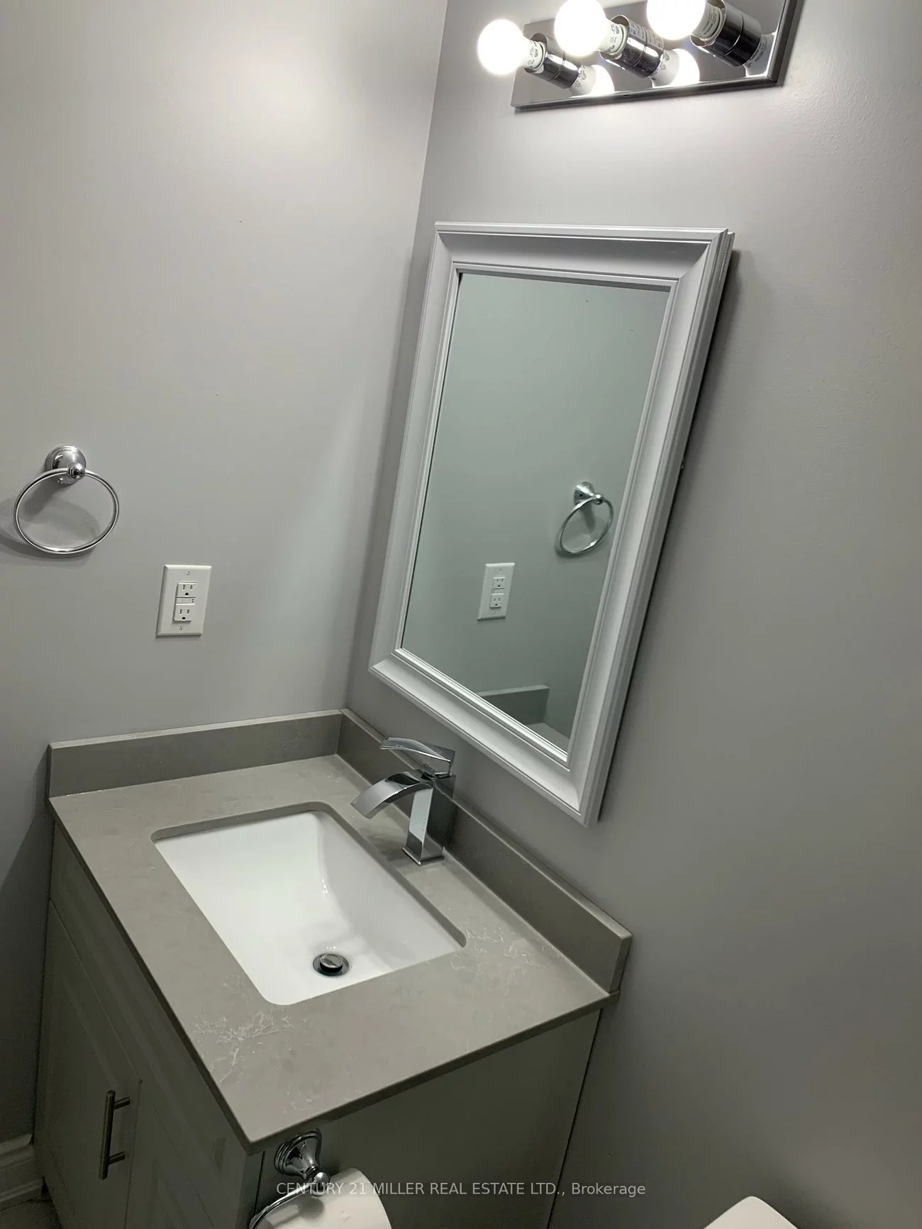 389, Royal West, Credit Valley, Brampton