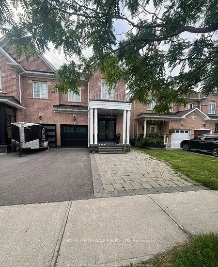 52, Versailles, Bram East, Brampton