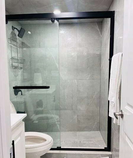 52, Versailles, Bram East, Brampton