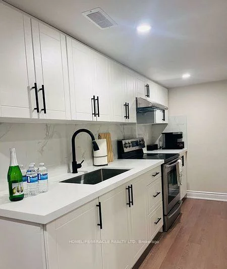 52, Versailles, Bram East, Brampton