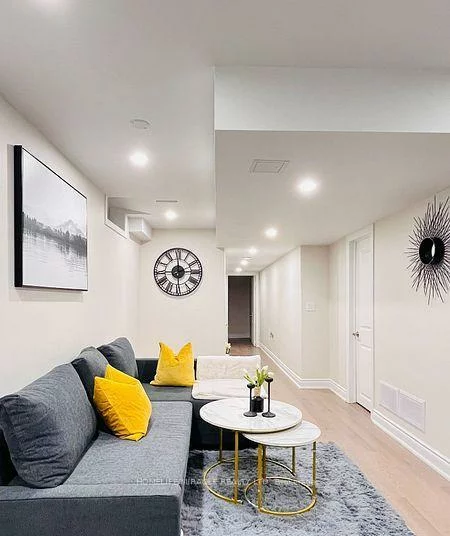 52, Versailles, Bram East, Brampton