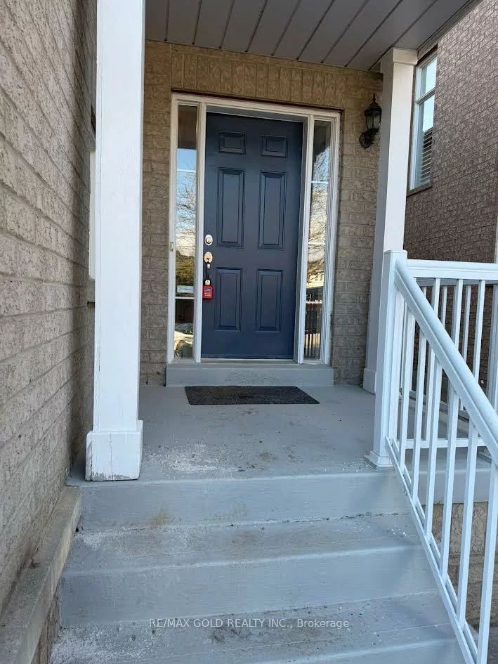 18, Cobbler, Fletcher's Creek Village, Brampton