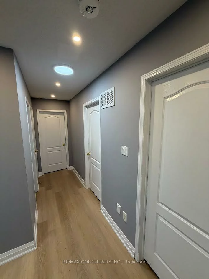 18, Cobbler, Fletcher's Creek Village, Brampton