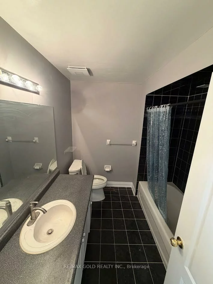 18, Cobbler, Fletcher's Creek Village, Brampton