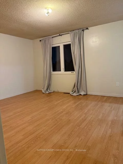 157, Ecclestone, Brampton West, Brampton