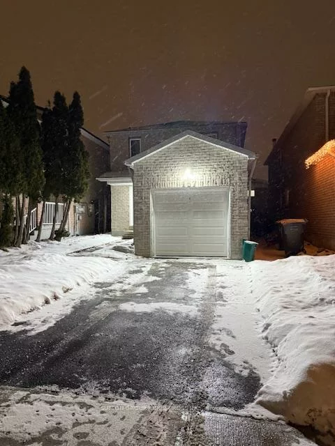 157, Ecclestone, Brampton West, Brampton