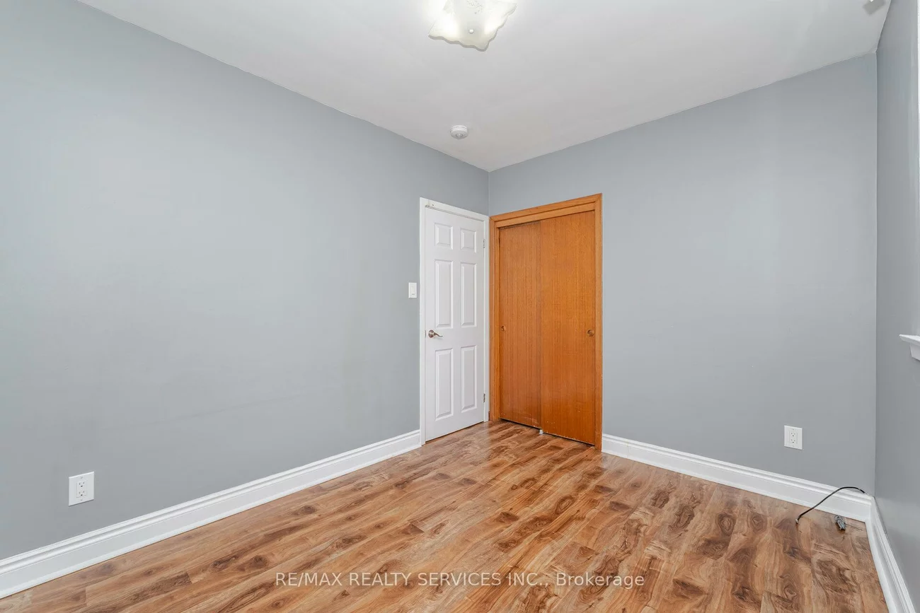 61, Avondale, Avondale, Brampton