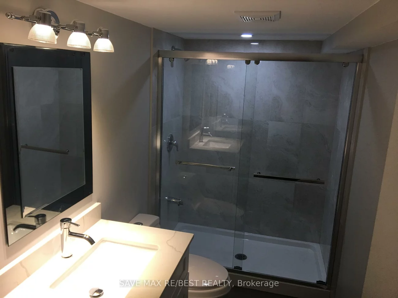 28, Isle Royal, Bram West, Brampton