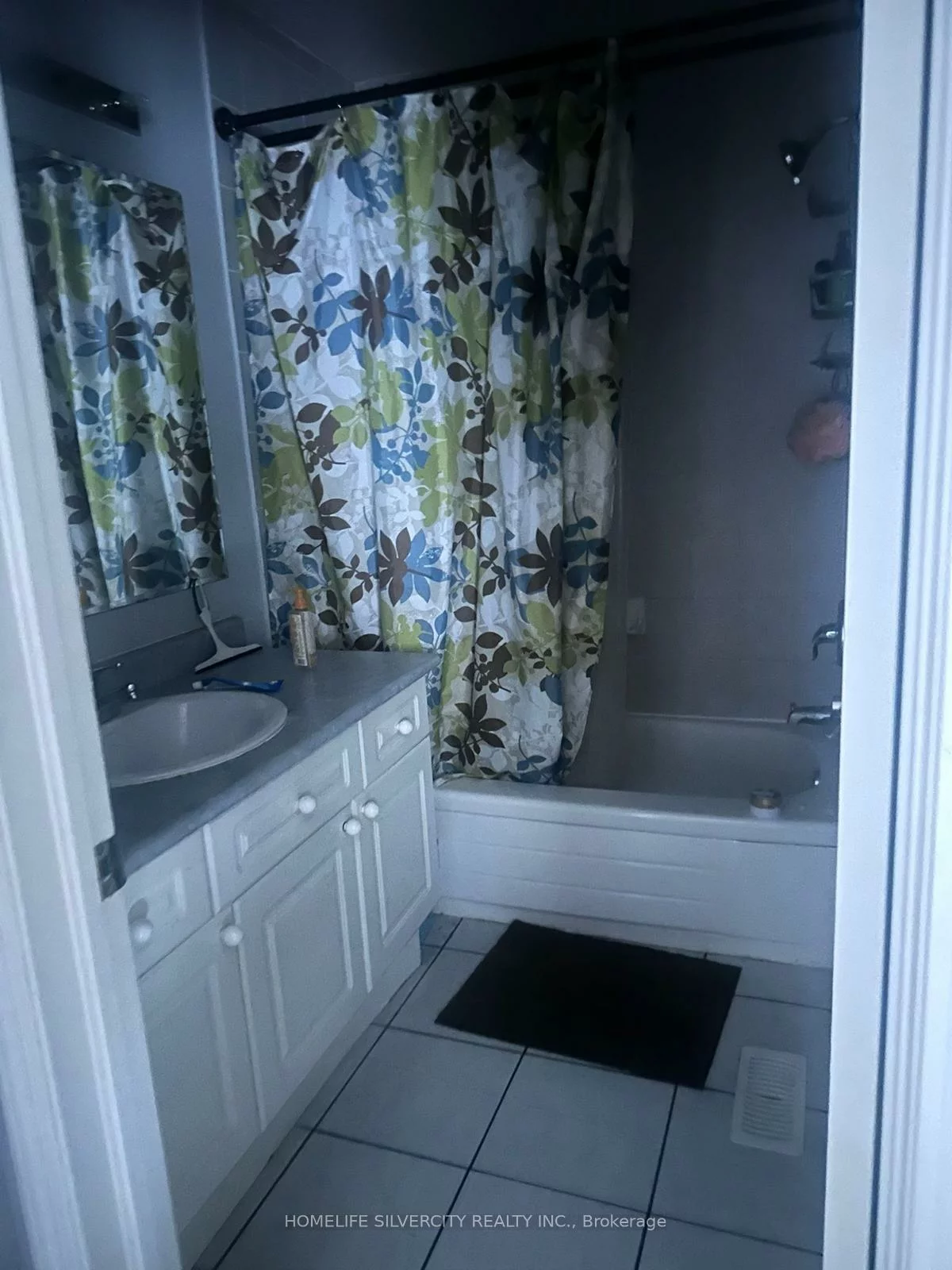 33, Triple Crown, Gore Industrial North, Brampton