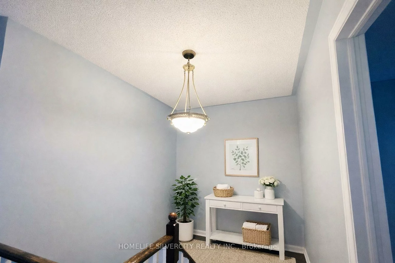 7, Bison Run, Sandringham-Wellington, Brampton